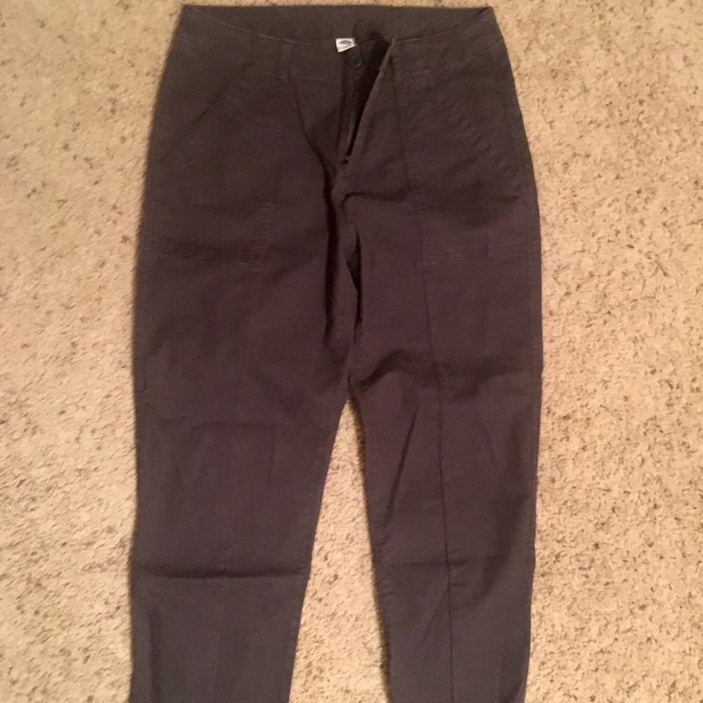 Old Navy grey cargo pants